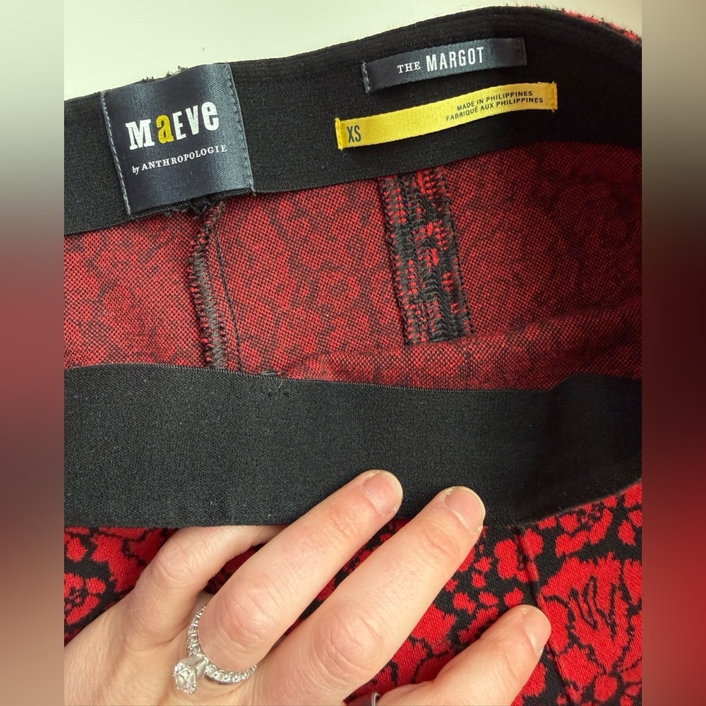 Anthropologie Maeve “The Margot” Kick Flare Red &Black Floral Pants sz XS - Picture 4 of 5